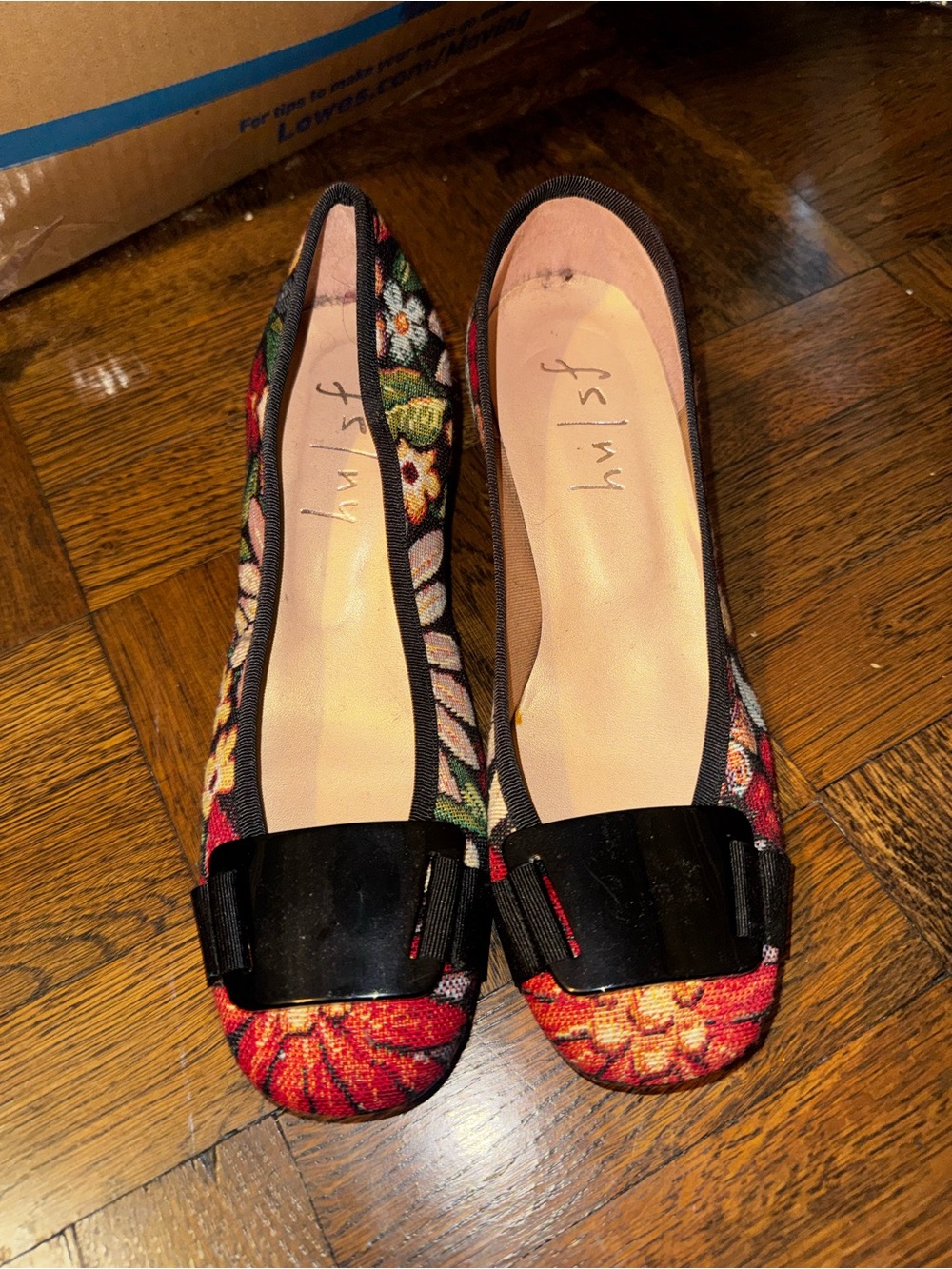 French Sole Floral Tapestry Ballet Flats Size 7 NEW